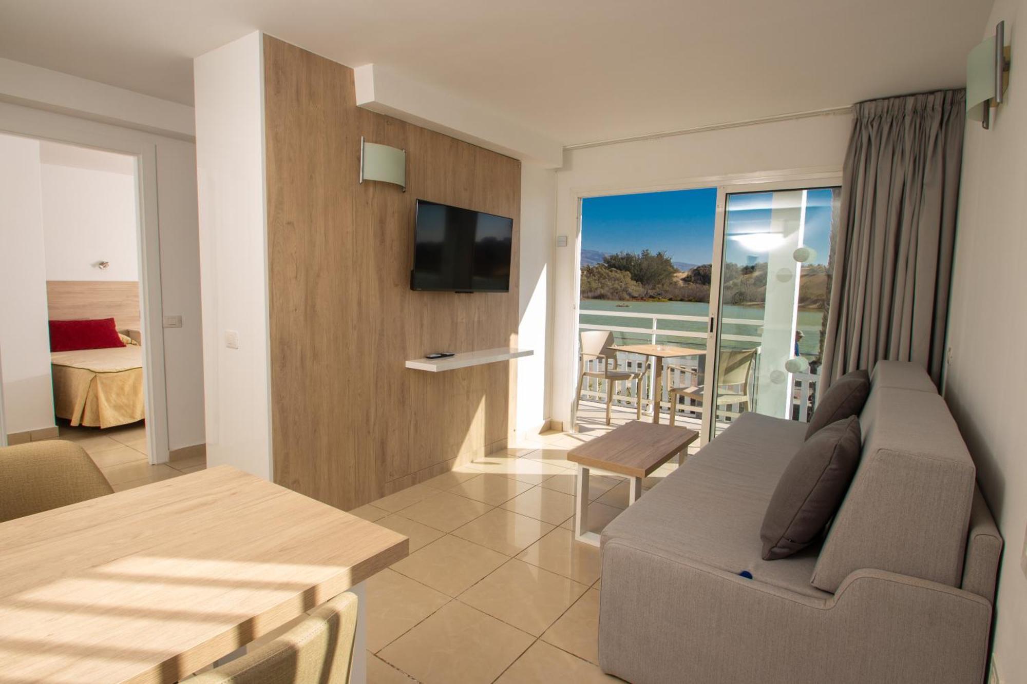 Apartamentos Cocoteros Maspalomas  Buitenkant foto