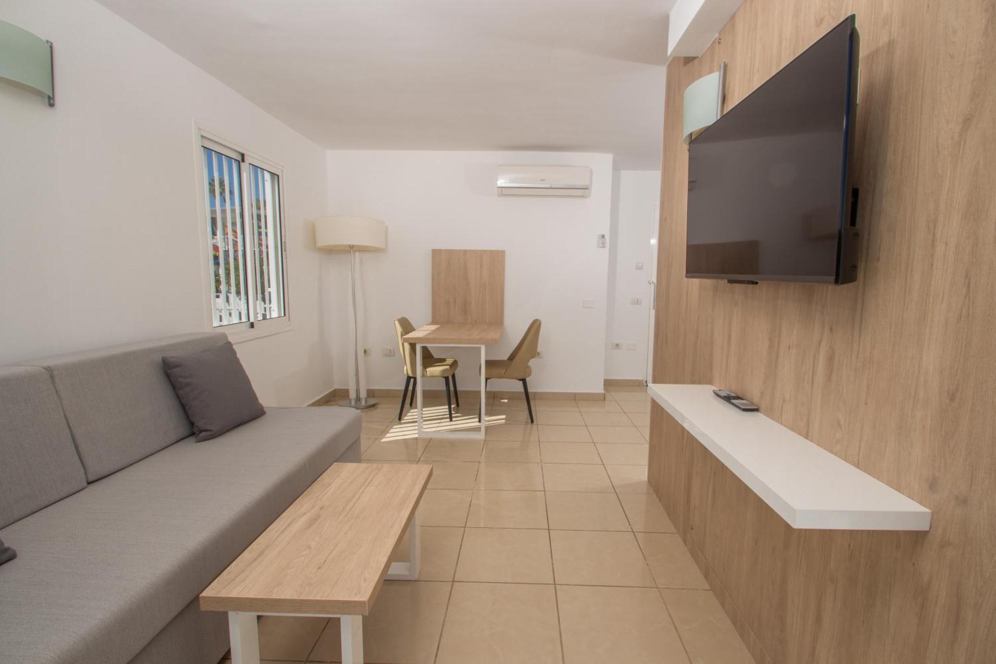 Apartamentos Cocoteros Maspalomas  Buitenkant foto