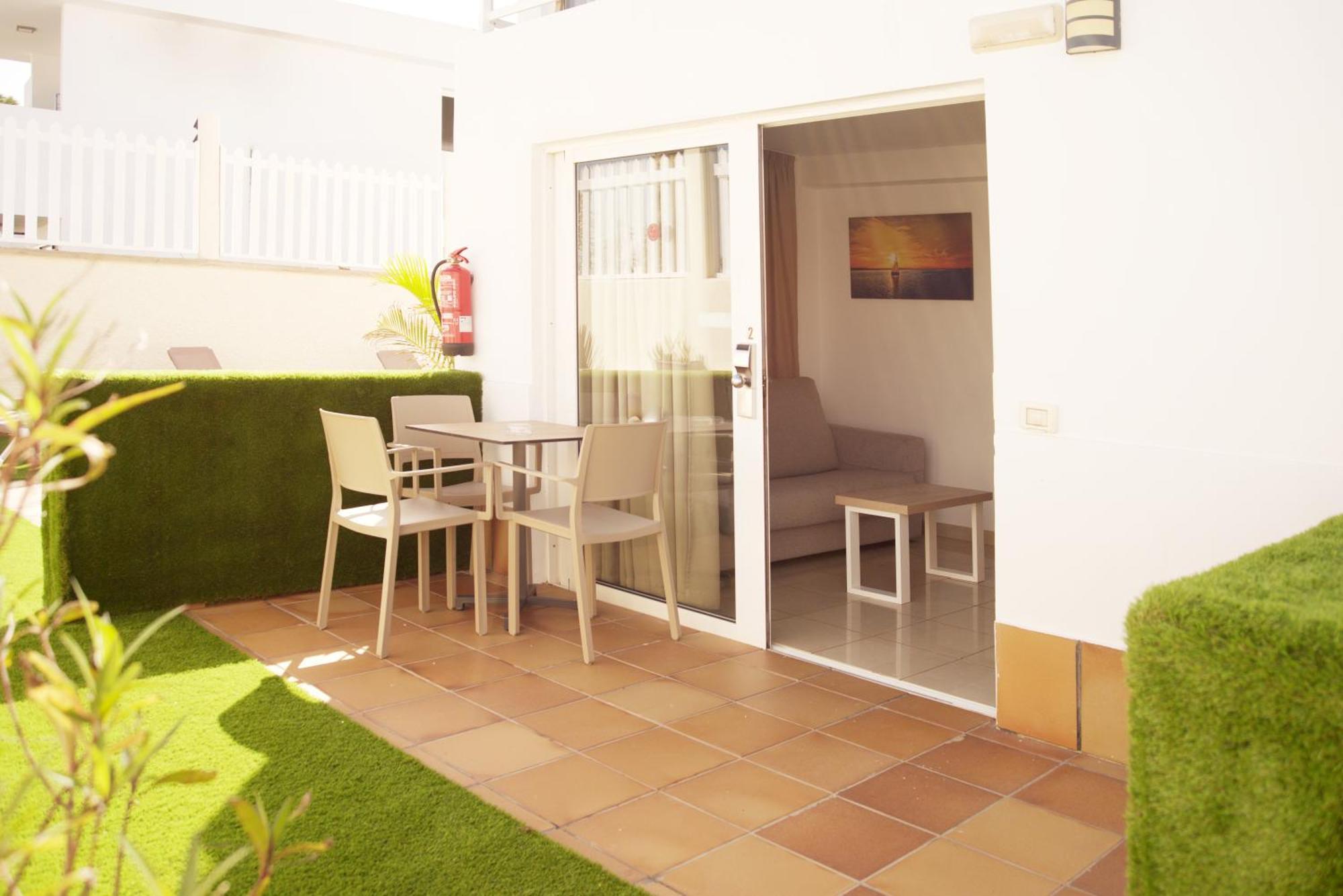 Apartamentos Cocoteros Maspalomas  Buitenkant foto